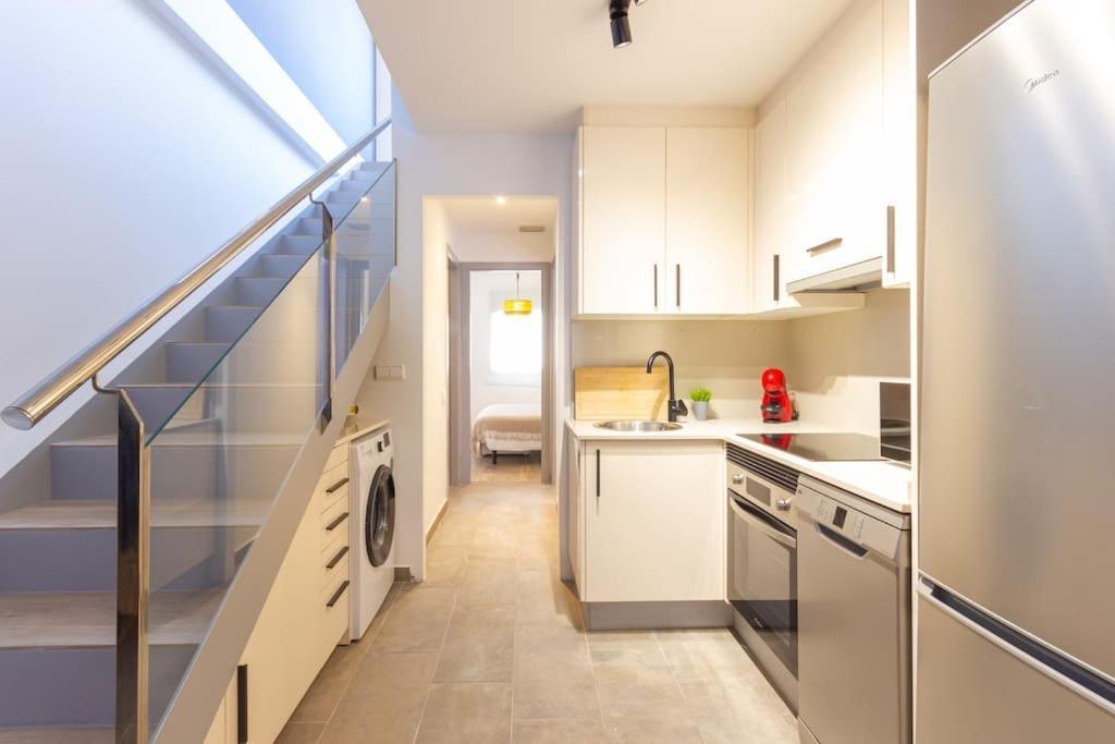 Duplex With Terrace Near Bcn Terrassa