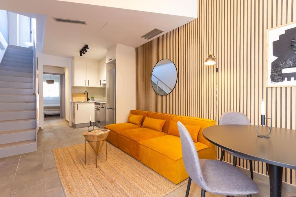 Duplex With Terrace Near Bcn